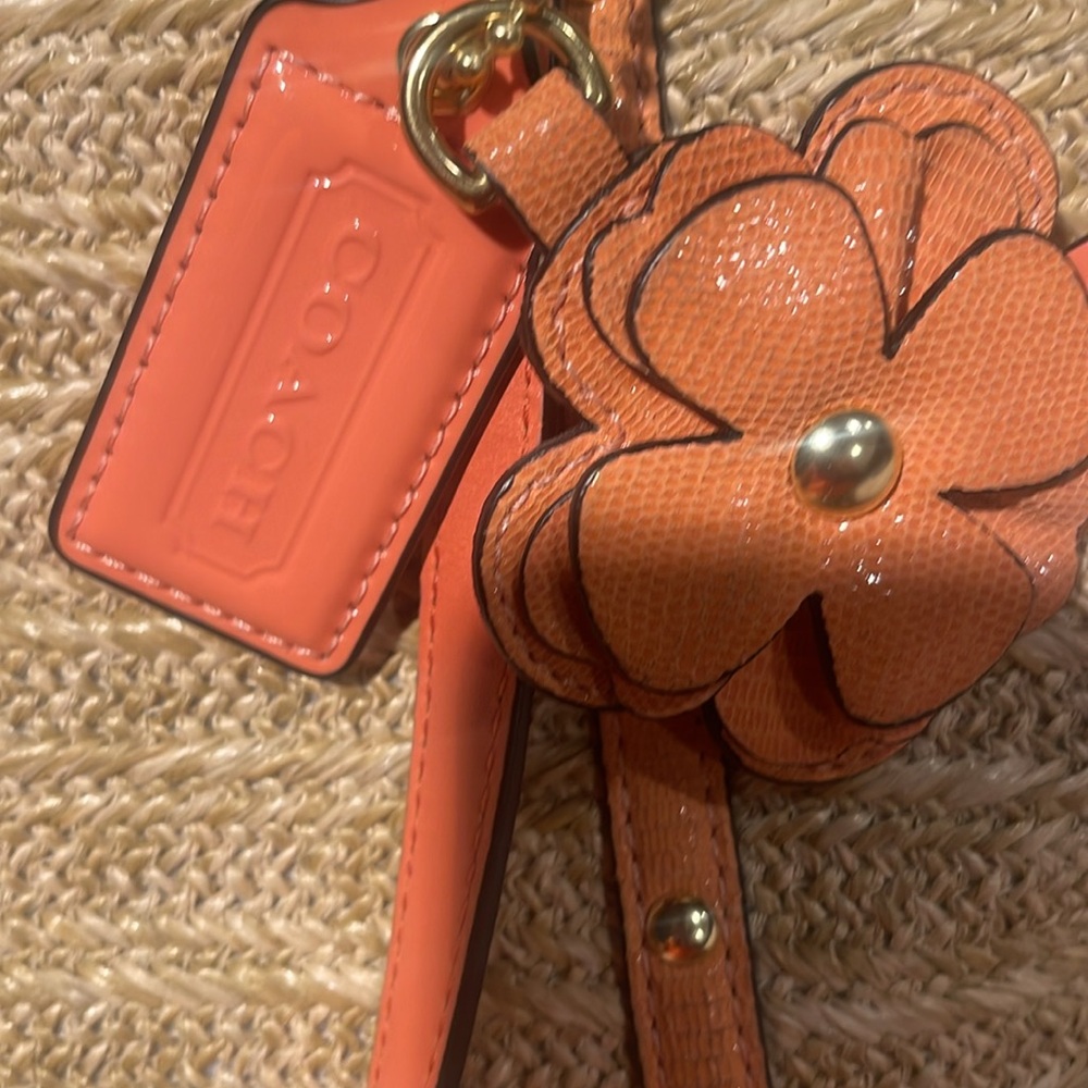 Coach purses clearing out my closet all priced to sell. - Picture 3 of 7